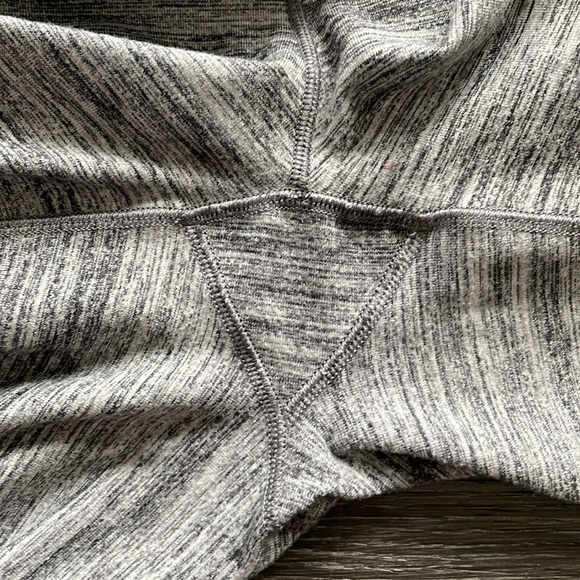 Sz14 Ivivva by Lululemon Grey tech mesh High Rise Leggings EUC - Picture 9 of 9